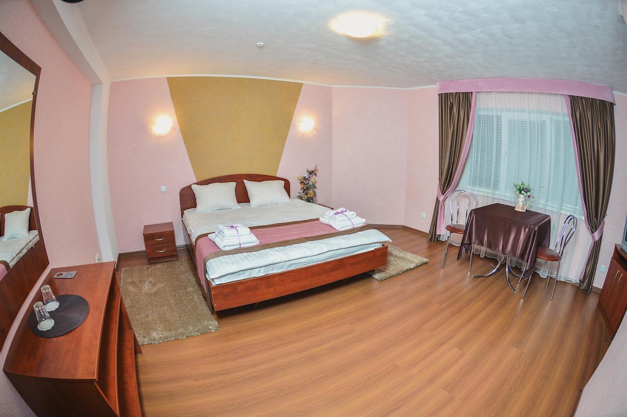 Forsage Hotel Rivne Szoba fotó