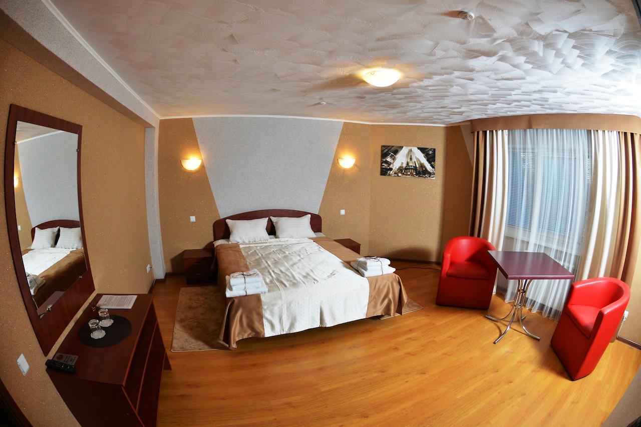Forsage Hotel Rivne Szoba fotó